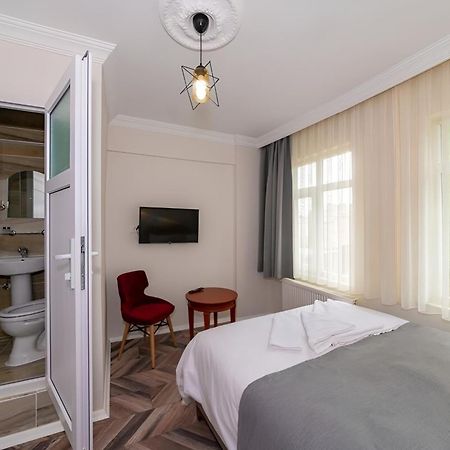 Grand Romanos Hotel Istanbul Exterior photo
