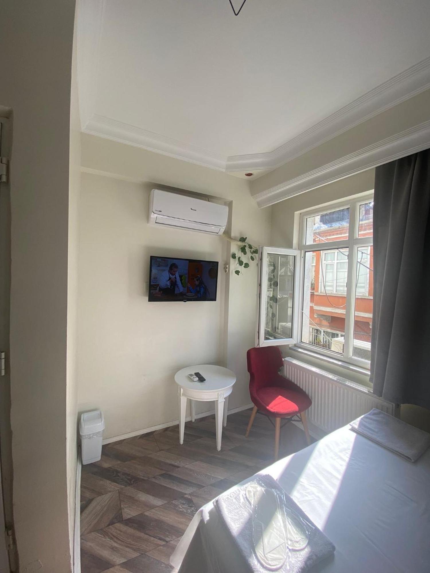 Grand Romanos Hotel Istanbul Exterior photo