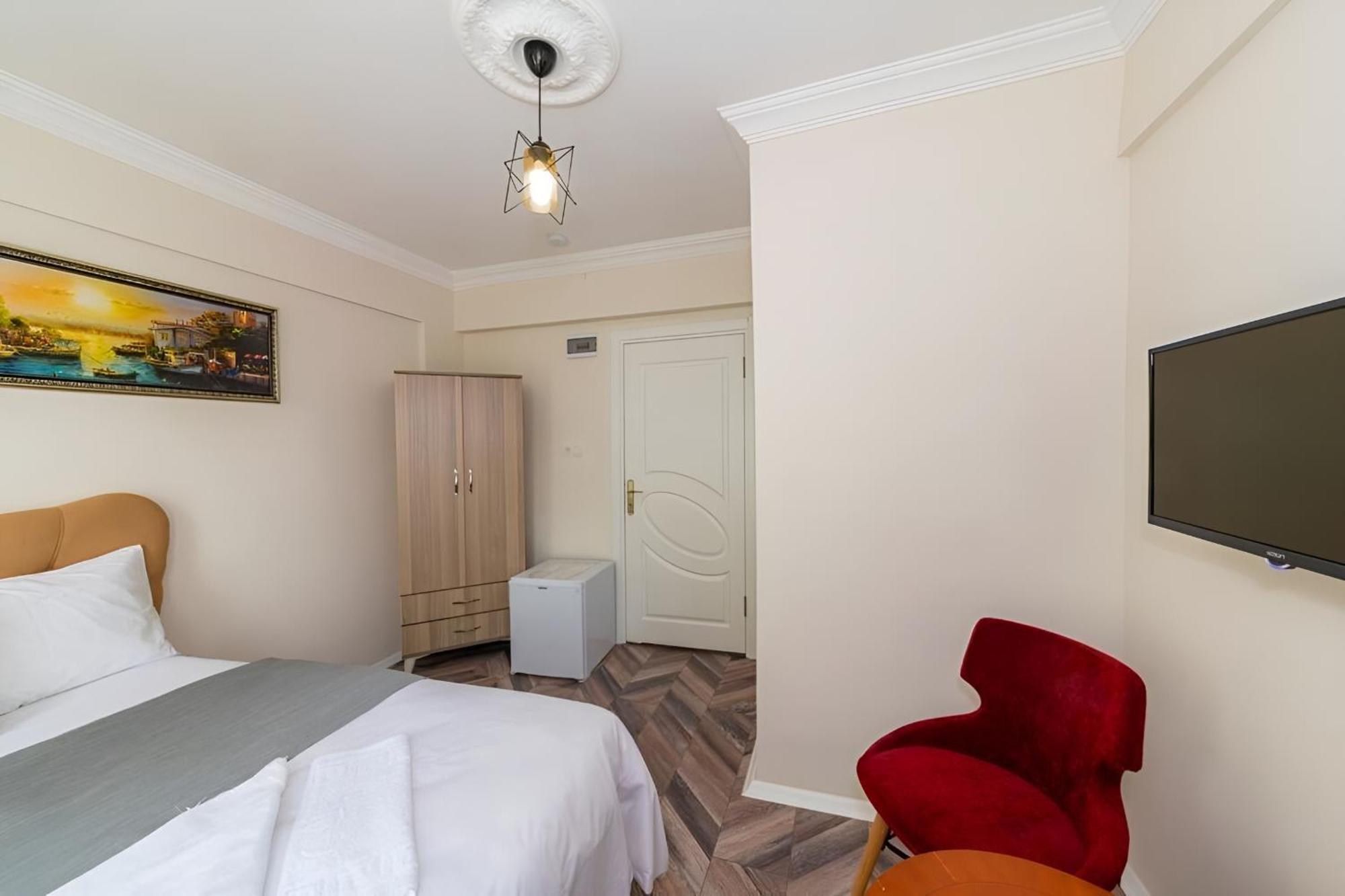 Grand Romanos Hotel Istanbul Exterior photo