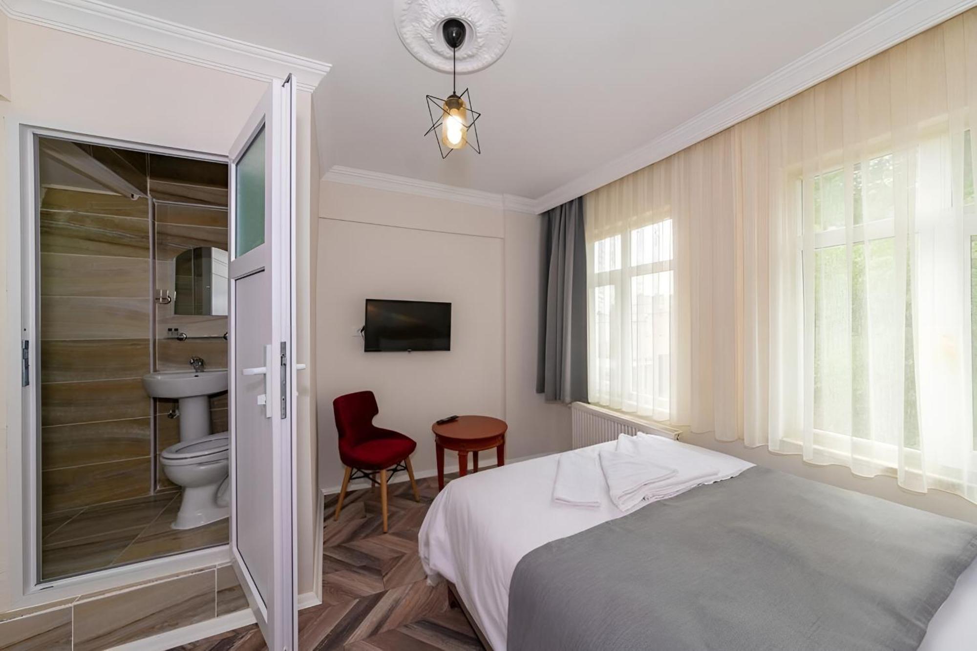 Grand Romanos Hotel Istanbul Exterior photo