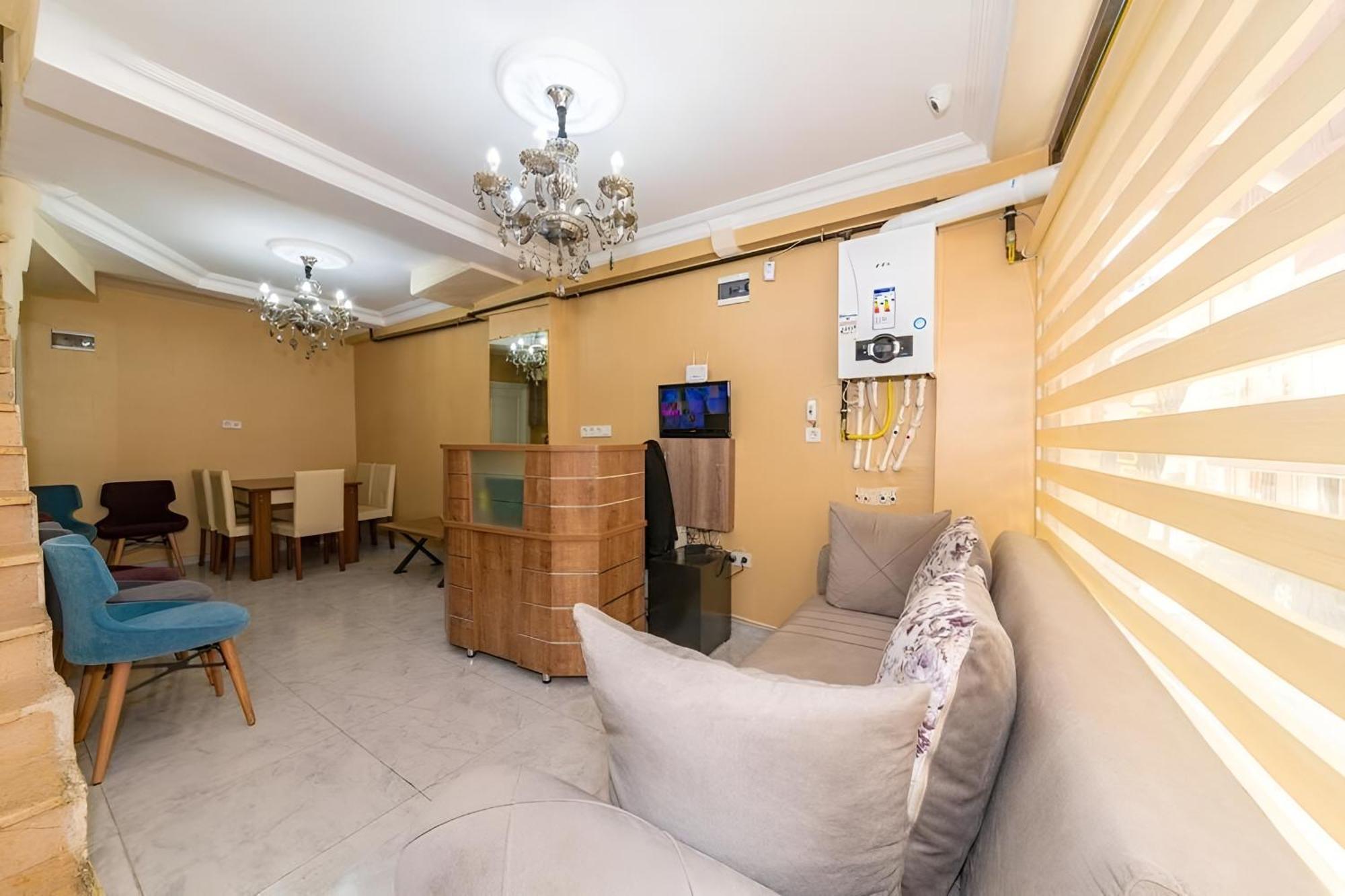 Grand Romanos Hotel Istanbul Exterior photo